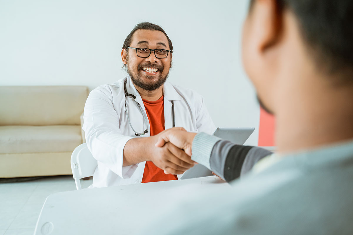 doctor happy to provide treatment for crack addiction